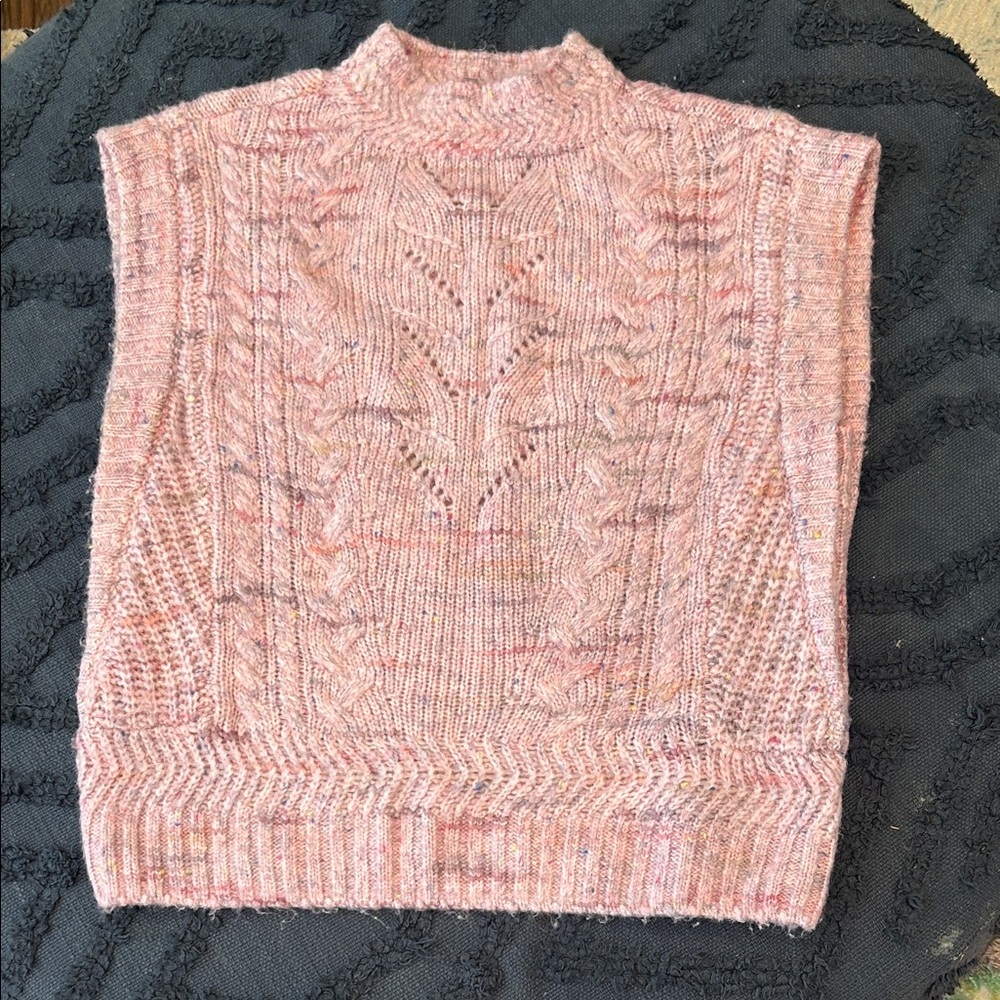 Pinkish Purple Cable Knit Sleeveless Sweater Vest